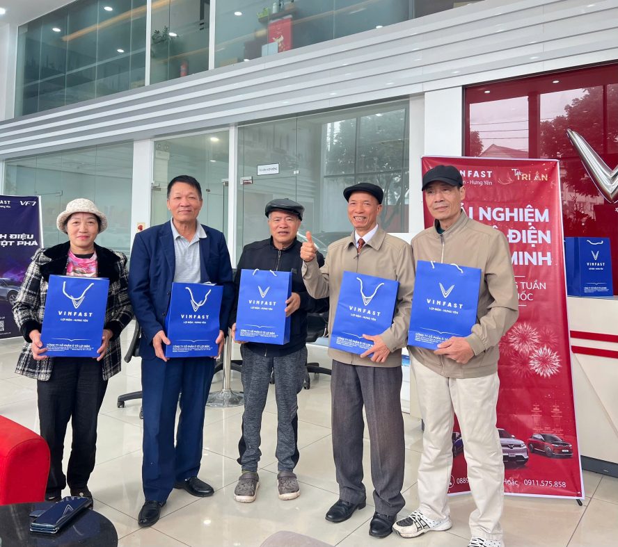 Lái Thử Xe điện Tại Vinfast Hưng Yên 07/01/2025