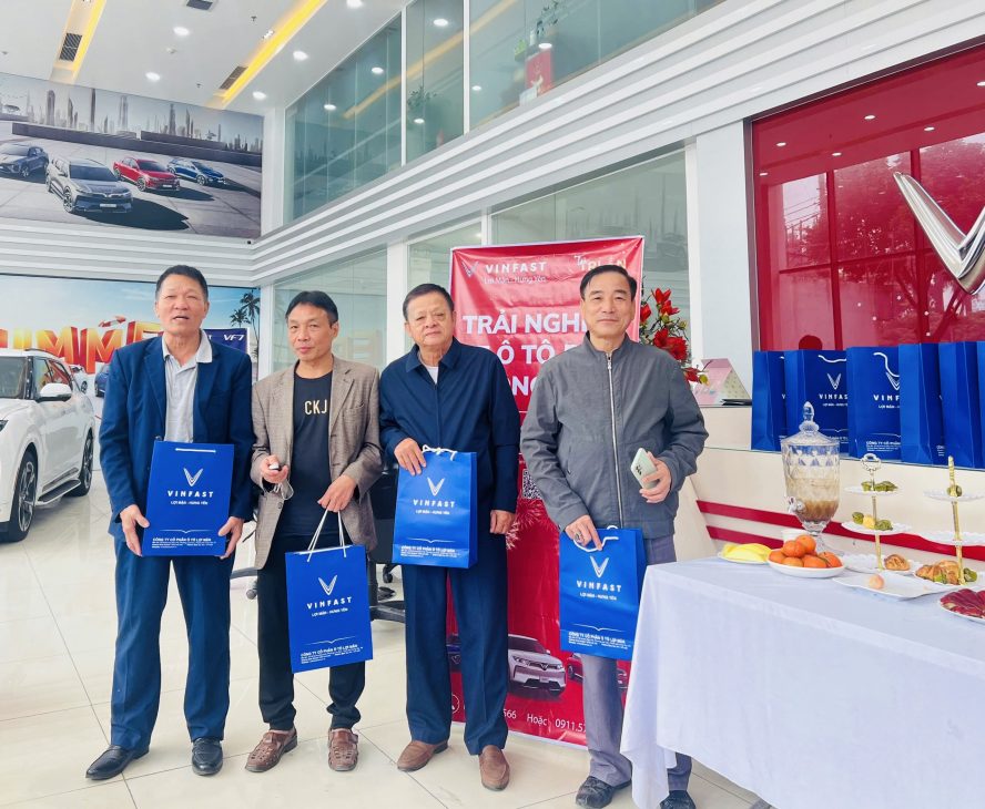 Lái Thử Xe điện Tại Vinfast Hưng Yên 07/01/2025