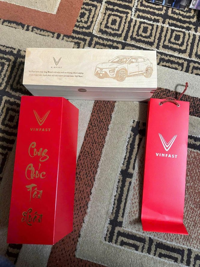 TẾt Sum VẦy CÙng BỘ QuÀ TẾt CỦa Vinfast
